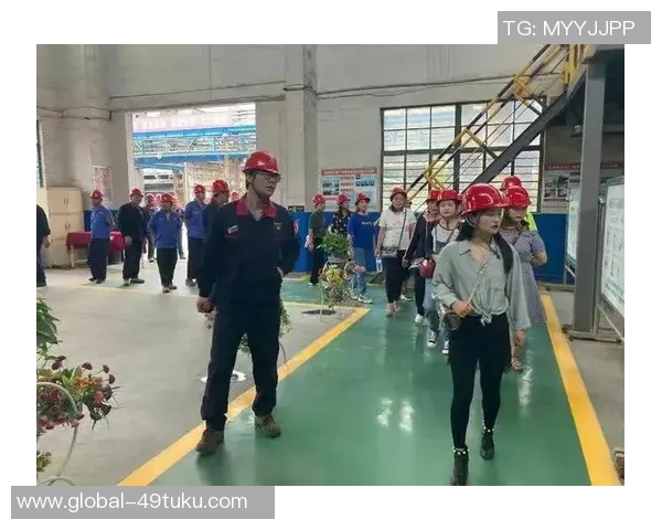 足球信图片的魅力与故事揭示了运动精神与团队合作的深刻内涵